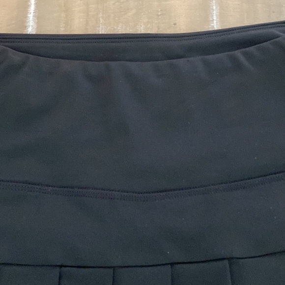 Forever21 Black Pleaded Skirt - Picture 4 of 9